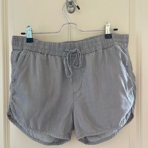 GAP 70’s-inspired Shorts